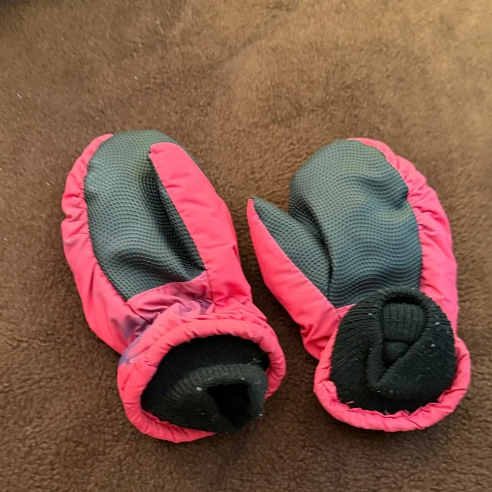 Kids Pink Mittens perfect for ice skating or snow play
